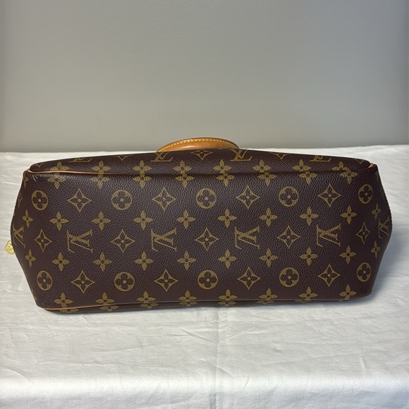 Louis Vuitton Monogram Canvas Deauville Bag - Picture 11 of 11